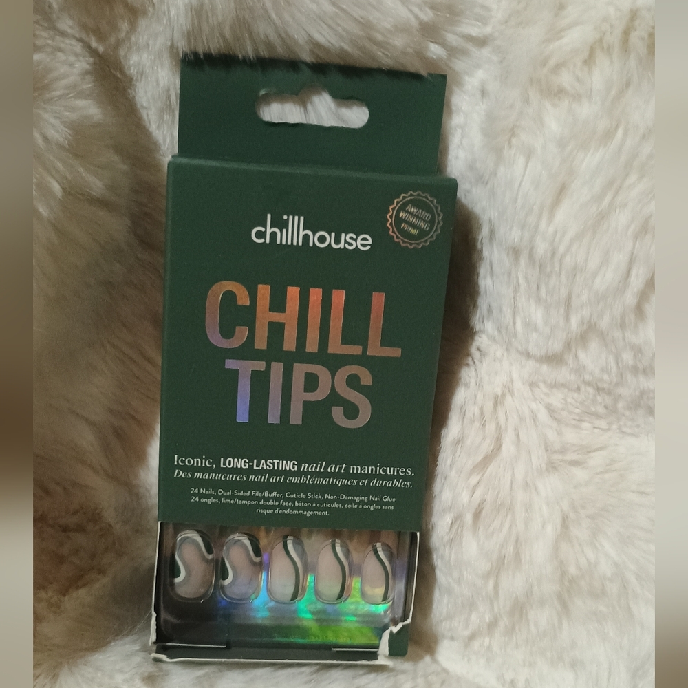ChillHouse "Gone Glamping" Press-On Nails